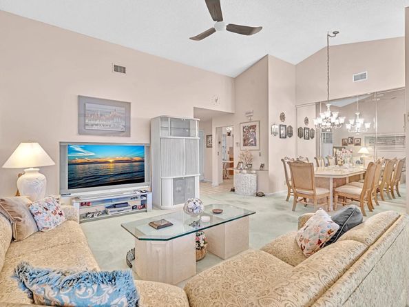 5833 Parkwalk Dr 5833, Boynton Beach FL 33472