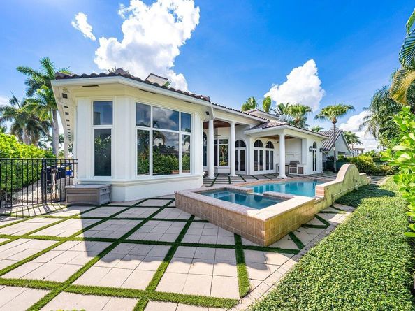2124 W Maya Palm Drive, Boca Raton FL 33432