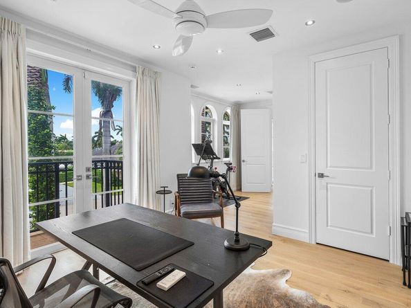2124 W Maya Palm Drive, Boca Raton FL 33432