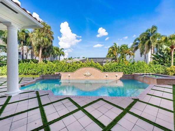 2124 W Maya Palm Drive, Boca Raton FL 33432