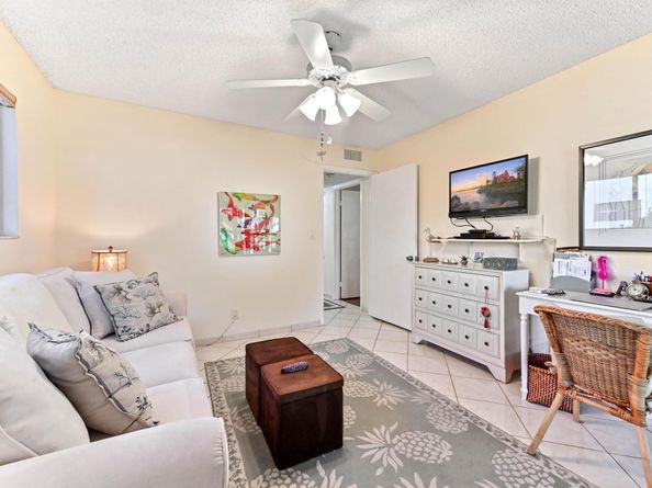 15217 Lakes Of Delray Boulevard 117, Delray Beach FL 33484