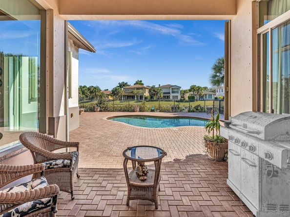 8122 NW 109th Ln, Parkland FL 33076