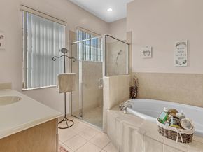 8122 NW 109th Ln, Parkland FL 33076