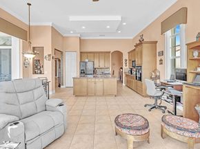 8122 NW 109th Ln, Parkland FL 33076