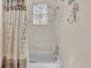 8122 NW 109th Ln, Parkland FL 33076