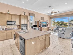 8122 NW 109th Ln, Parkland FL 33076
