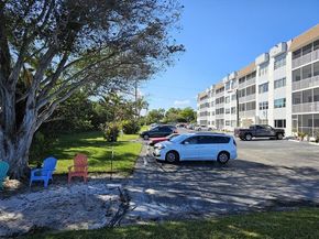 1502 S Lakeside Drive 118, Lake Worth Beach FL 33460