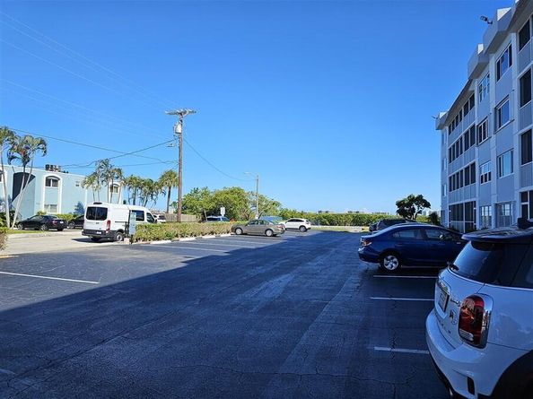 1502 S Lakeside Drive 118, Lake Worth Beach FL 33460