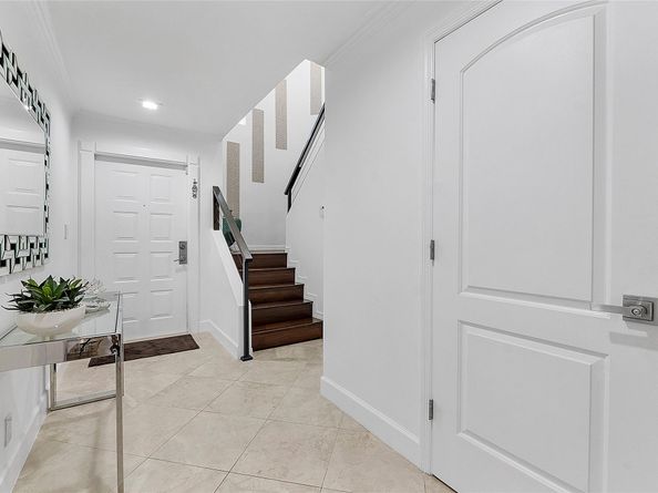 3221 NE 16 Street 100, Pompano Beach FL 33062
