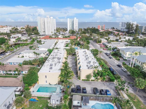 3221 NE 16 Street 100, Pompano Beach FL 33062