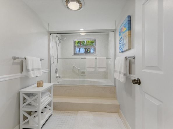 17166 Waterbend Drive 111, Jupiter FL 33477