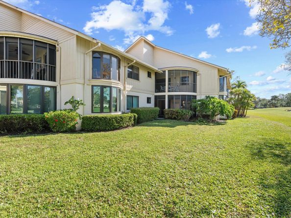 17166 Waterbend Drive 111, Jupiter FL 33477