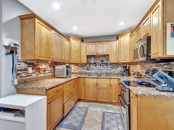 3890 Ocala Road, Lake Worth FL 33462