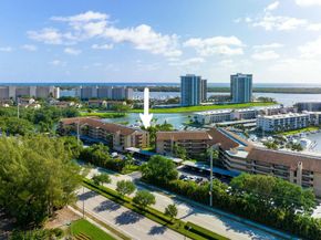 1036 Us Highway 1 315, North Palm Beach FL 33408