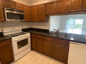 4291 NW 9th Avenue 202, Deerfield Beach FL 33064