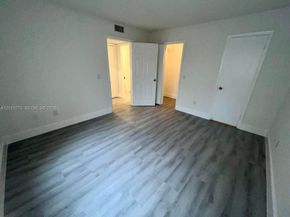 4561 W Mcnab Road 17, Pompano Beach FL 33069