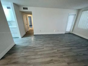 4561 W Mcnab Road 17, Pompano Beach FL 33069