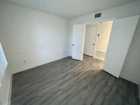 4561 W Mcnab Road 17, Pompano Beach FL 33069