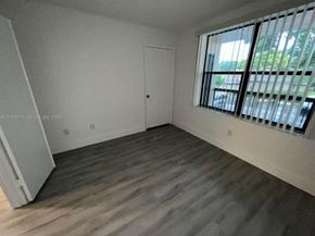 4561 W Mcnab Road 17, Pompano Beach FL 33069