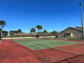 822 Sky Pine Way E2, Greenacres FL 33415