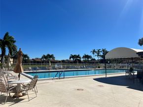 822 Sky Pine Way E2, Greenacres FL 33415