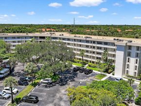 3960 Oaks Clubhouse Drive 504, Pompano Beach FL 33069