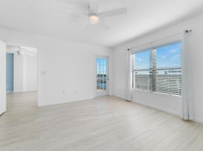 896 N Federal Highway 530, Lantana FL 33462