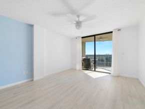 896 N Federal Highway 530, Lantana FL 33462