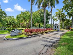 112 Royal Park Drive 3H, Oakland Park FL 33309