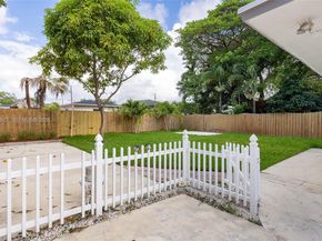 132 SW 2nd Avenue, Hallandale Beach FL 33009