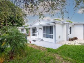 132 SW 2nd Avenue, Hallandale Beach FL 33009