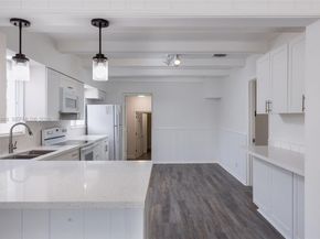 132 SW 2nd Avenue, Hallandale Beach FL 33009
