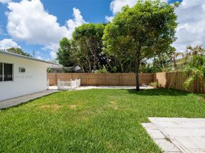132 SW 2nd Avenue, Hallandale Beach FL 33009