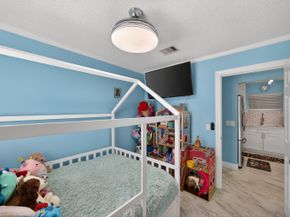 1020 Avon Road, West Palm Beach FL 33401
