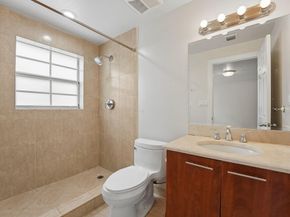 819 SW 7th Avenue, Fort Lauderdale FL 33315