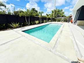 8966 SW 40th Terrace, Miami FL 33165