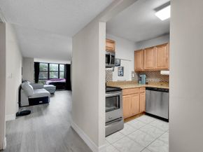 1000 Parkview Drive Unit 306, Hallandale Beach FL 33009