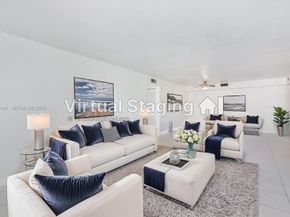 9423 SW 76th Street W21, Miami FL 33173