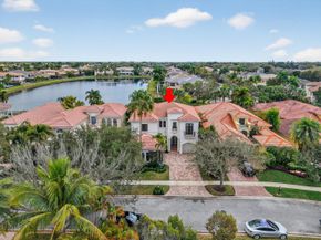 17921 Villa Club Way, Boca Raton FL 33496