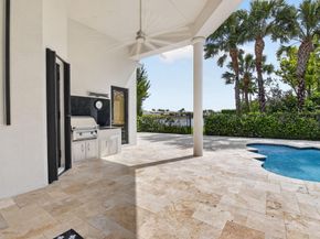 17921 Villa Club Way, Boca Raton FL 33496