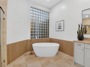 17921 Villa Club Way, Boca Raton FL 33496
