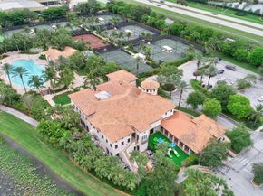 17921 Villa Club Way, Boca Raton FL 33496