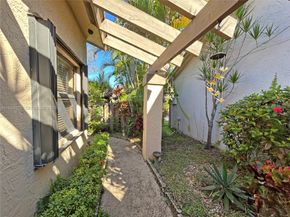 2214 Seagrape Circle, Coconut Creek FL 33066
