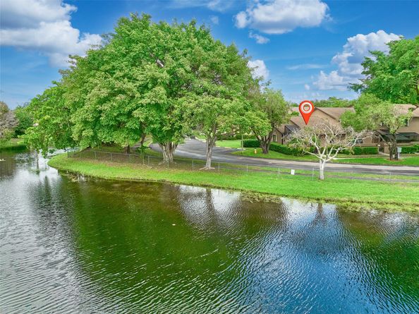 3870 NW 21st Ct, Coconut Creek FL 33066