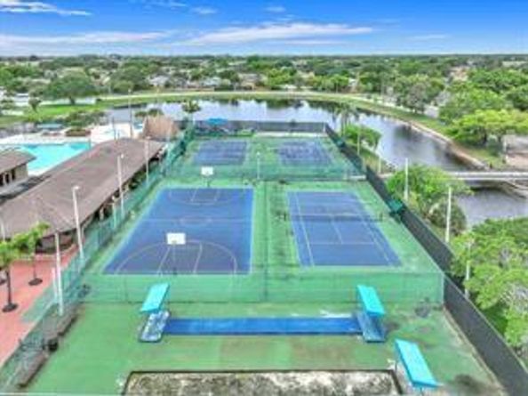 3870 NW 21st Ct, Coconut Creek FL 33066