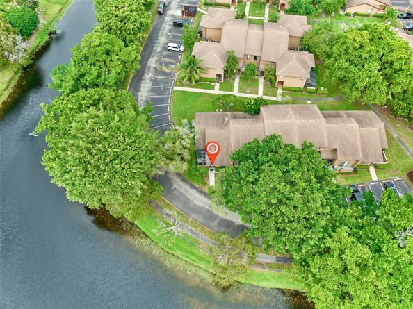 3870 NW 21st Ct, Coconut Creek FL 33066