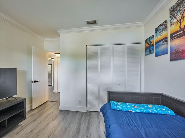 3870 NW 21st Ct, Coconut Creek FL 33066