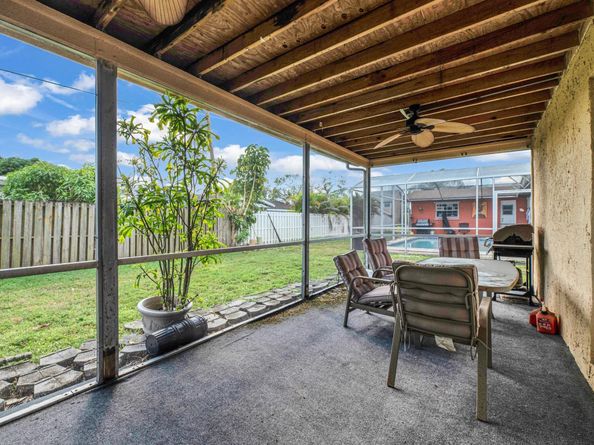 12030 NW 31st Pl, Sunrise FL 33323