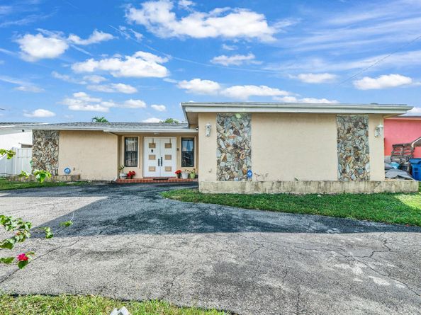 12030 NW 31st Pl, Sunrise FL 33323