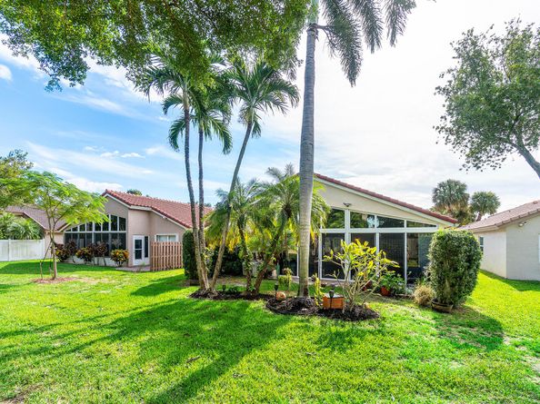 6805 Sun River Road, Boynton Beach FL 33437